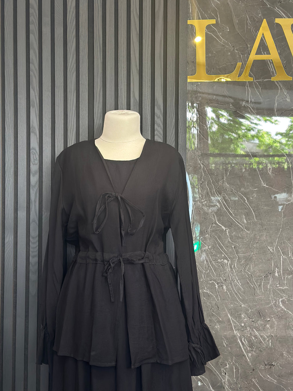 Everyday Layer Set – 3-piece comfort outfit with skirt, blouse & cardigan -BLACK -