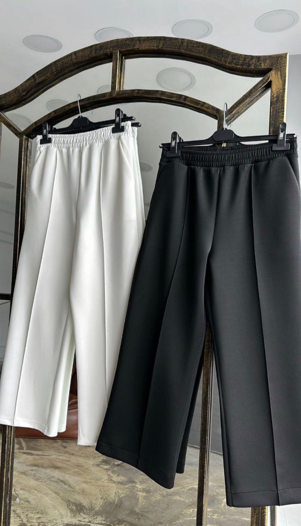 Elegant Scuba Wide-Leg Trousers
