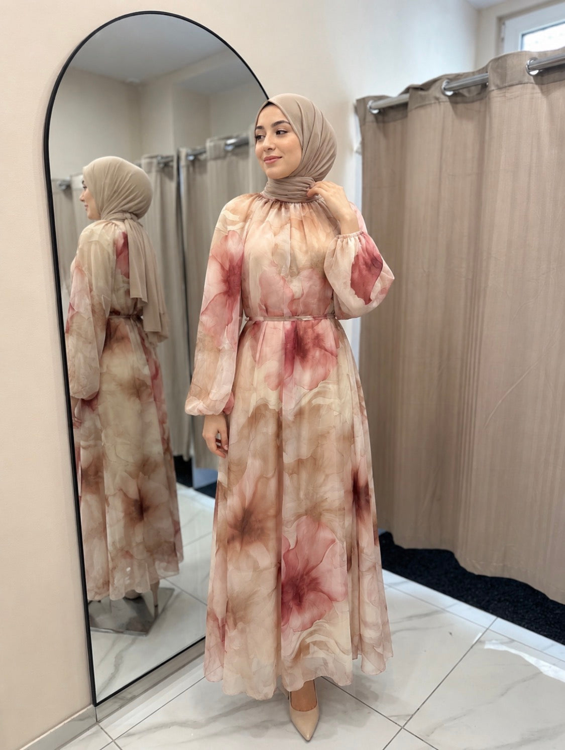Chiffon Kleid in Beige