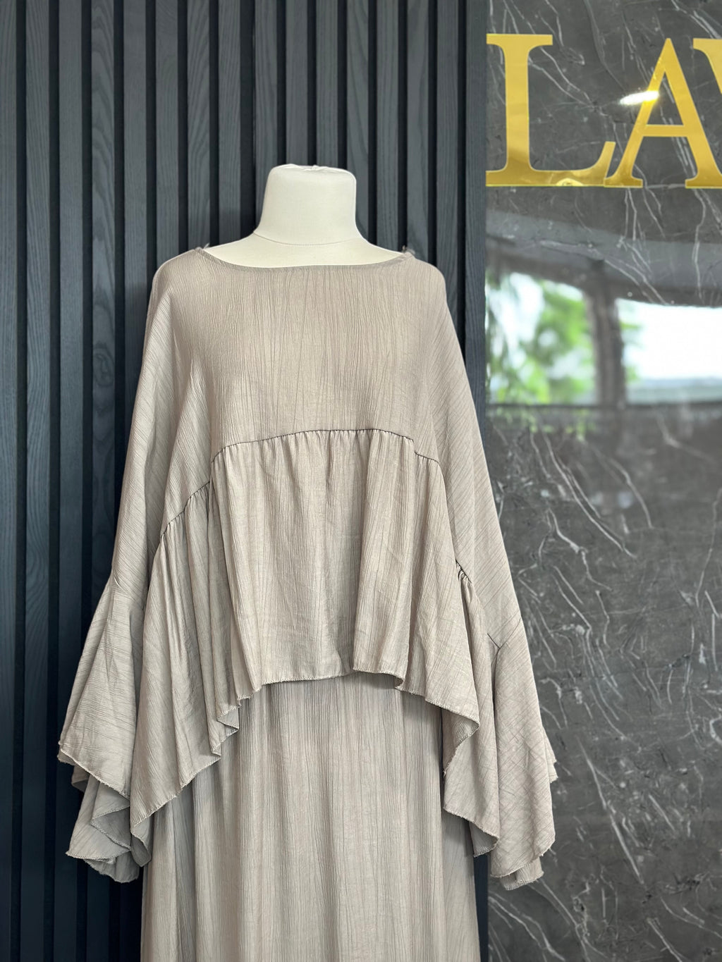 Schlicht & Elegant : Zweiteiler in Mocha