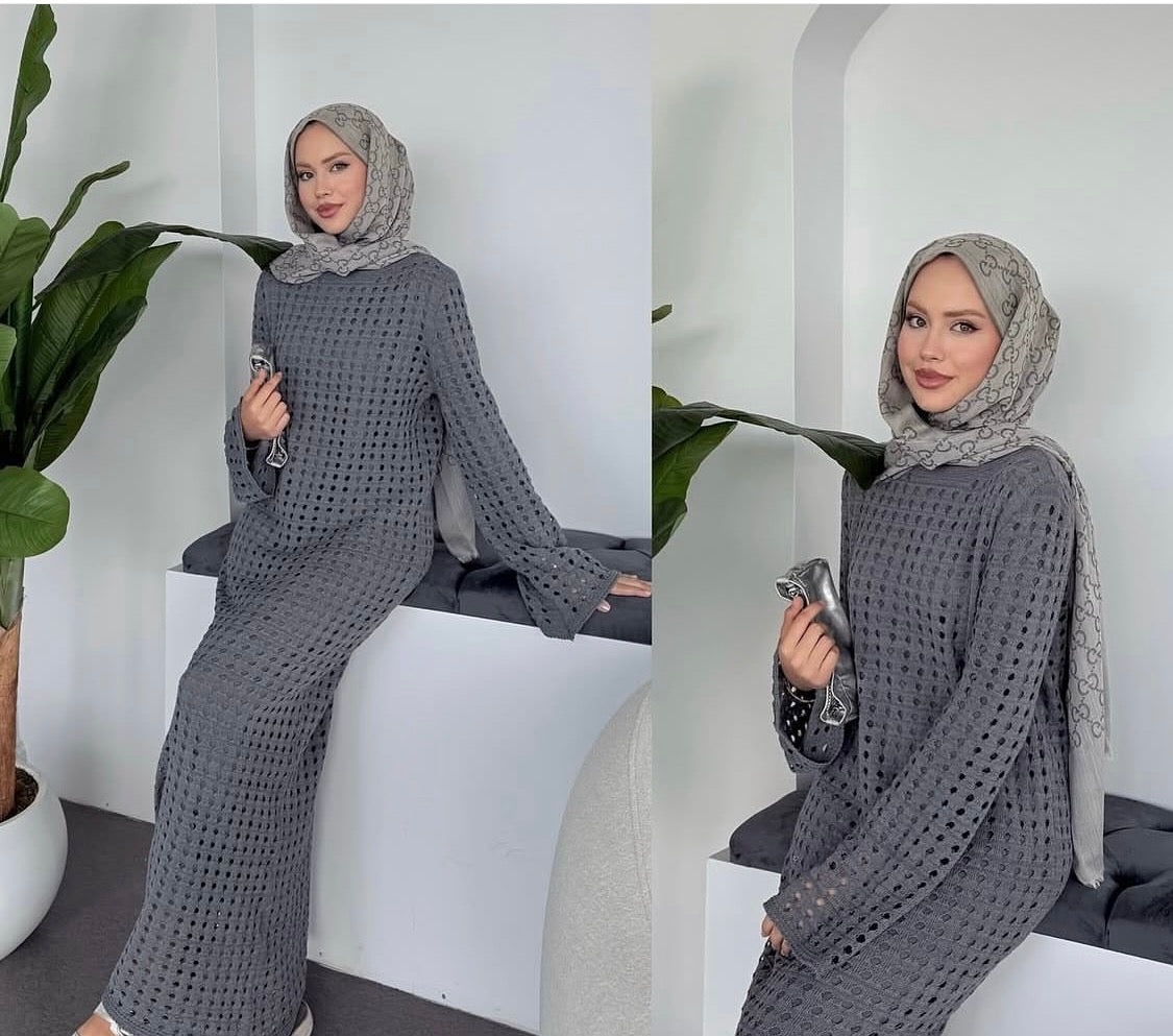 Elegantes Strick-Maxikleid in Grau
