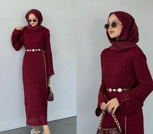 Elegantes Strick-Maxikleid in Bordeaux