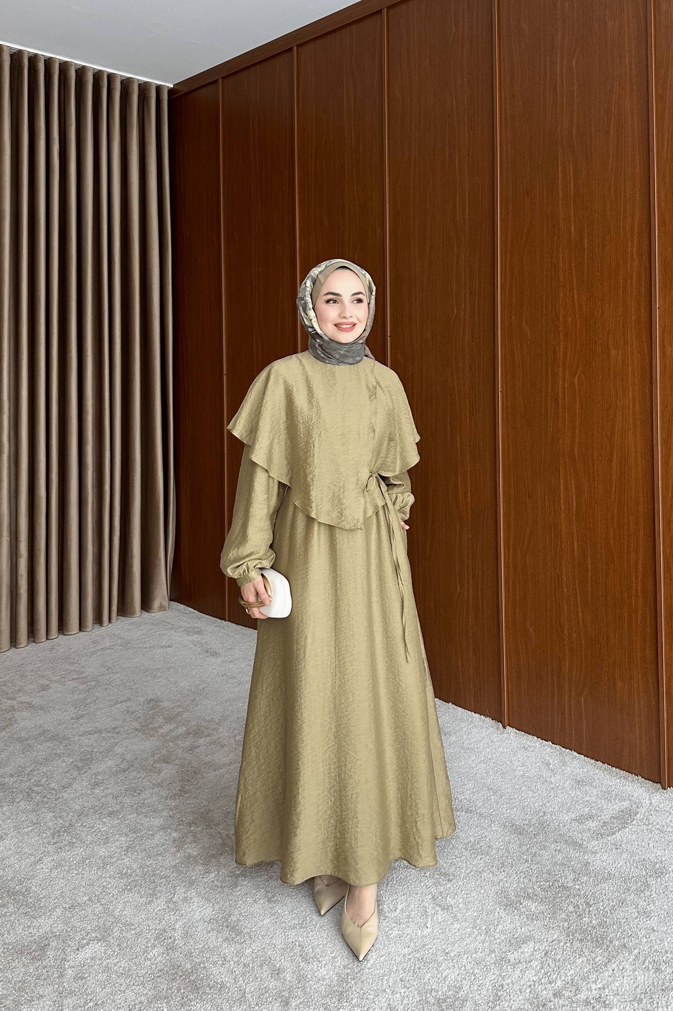 Meri Store Kleid